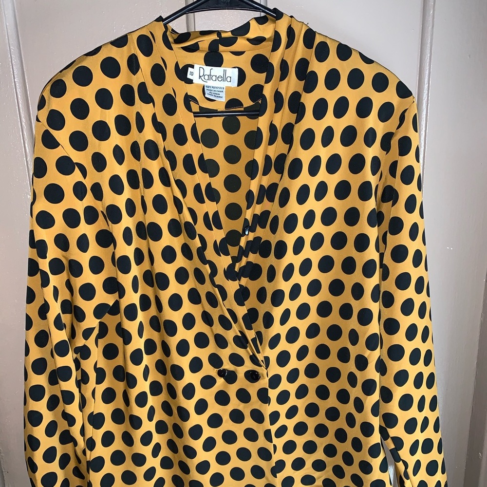 Mustard yellow polka dot shirt! Size 10